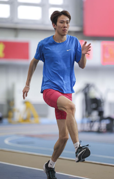 九游娱乐app大厅的社交功能与玩家互动特色